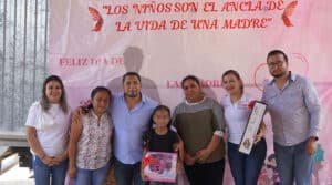 Arroyo Seco celebra a las madres y a la niñez en La Escondida de Guadalupe 2 madres y