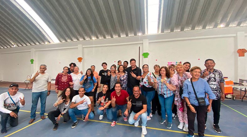 Astudillo recorre el Bazar Juventud en SJR 4 Astudillo recorre