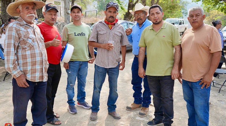 Arroyo Seco festeja con las familias de El Rejalgar Día de las Madres y de la Niñez 4 Rejalgar