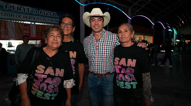 Asiste Felifer Macías al 1er día del Santa Rosa Fest 2 Rosa Fest