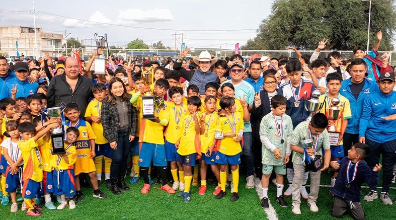 Más de 1000 jóvenes participan en el Torneo Centro Vive 4 1000 jóvenes