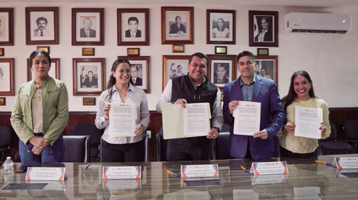 Pedro Escobedo fortalece su compromiso con la educación 1 Escobedo fortalece