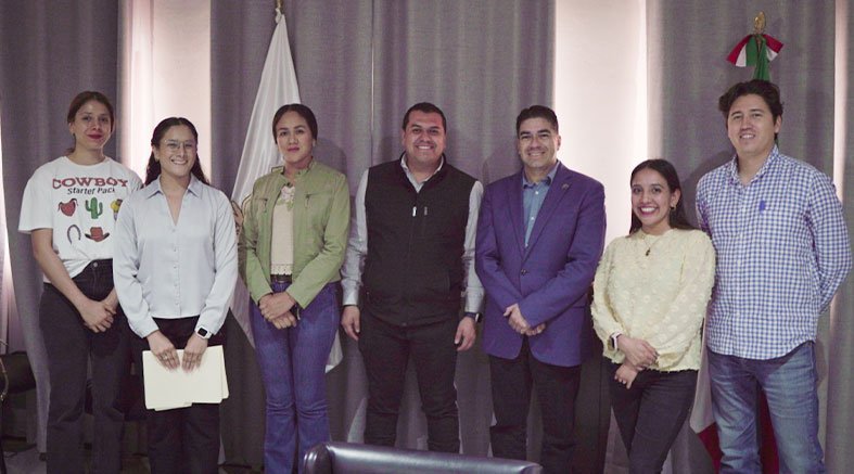 Pedro Escobedo fortalece su compromiso con la educación 2 Escobedo fortalece