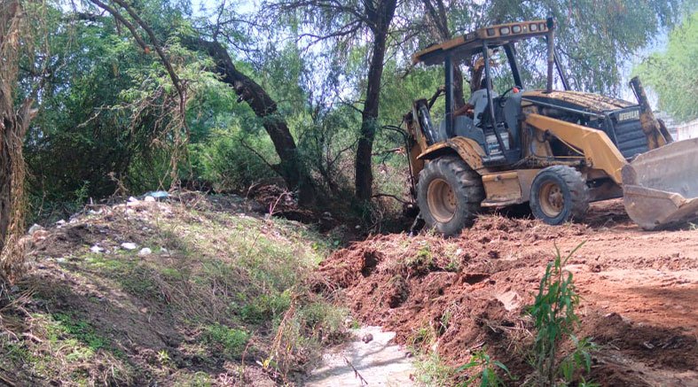 Se Realizan Labores de Limpieza en Colón 2 Se Realizan