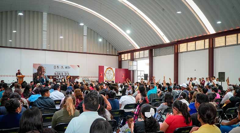 ¡Ezequiel Montes da un paso histórico y se convierte en referente nacional en compromiso educativo! 2 paso histórico