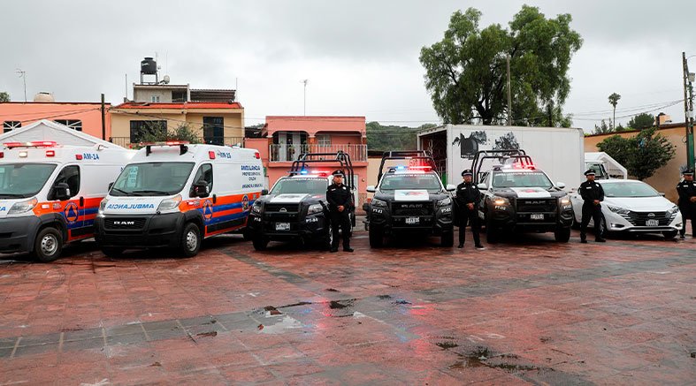 Entrega Gaspar Trueba Patrullas y Ambulancias 2 y Ambulancias