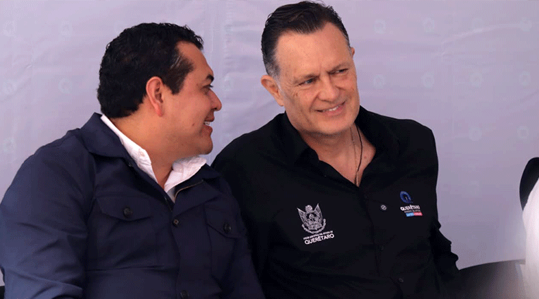 Reconocimiento Estatal a Pedro Escobedo por combatir la corrupción 3 reconocimiento