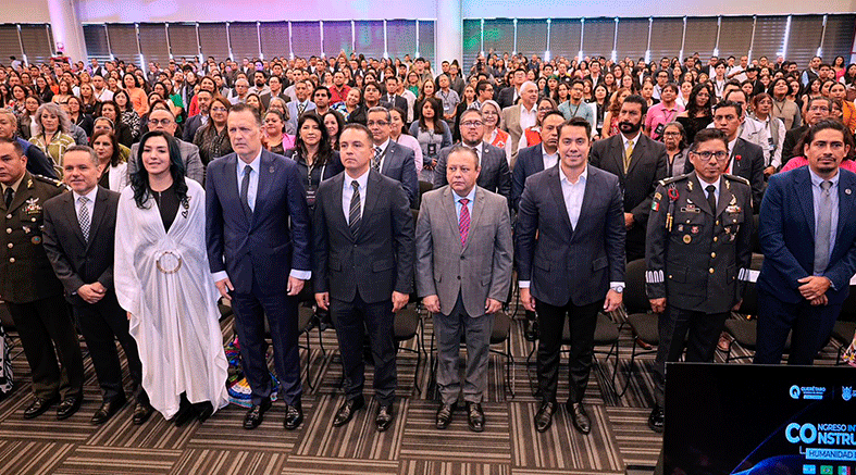 Macías acude a Congreso Internacional Construyendo Humanidad de Paz. 4 Macías acude