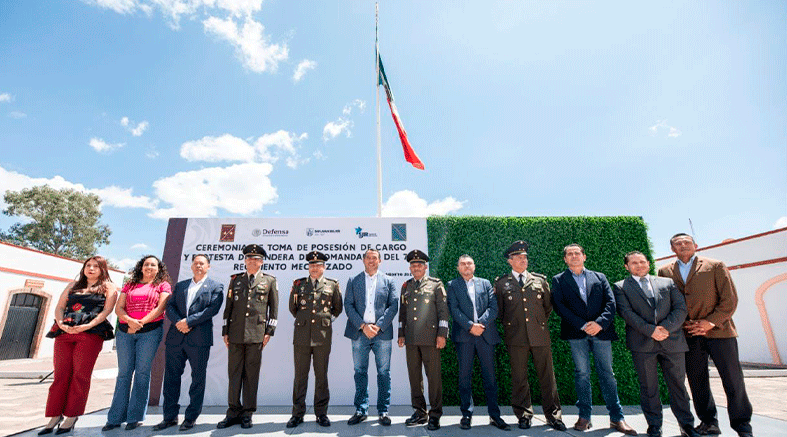 Cabrera asiste a la toma de posesión del Comandante del 7mo Regimiento Mecanizado 4 7mo Regimiento