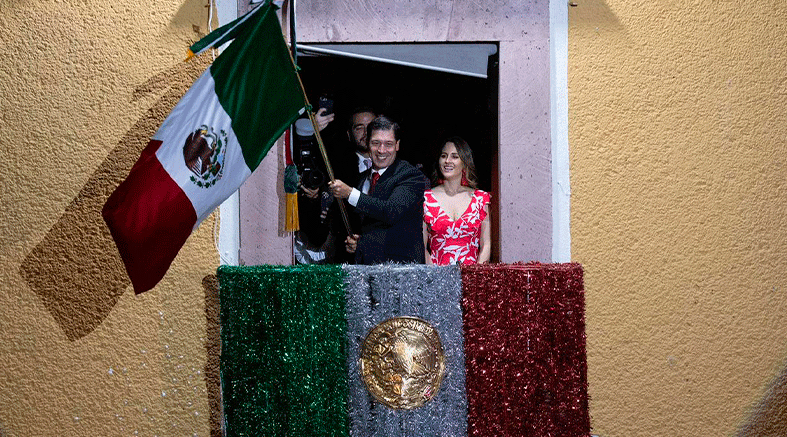 Monsalvo encabeza el Grito de Independencia en El Marqués 2 Grito de