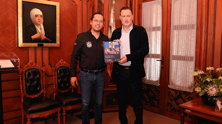 Guerrero presenta su 1er Informe de Resultados a Mauricio Kuri 15 Guerrero presenta