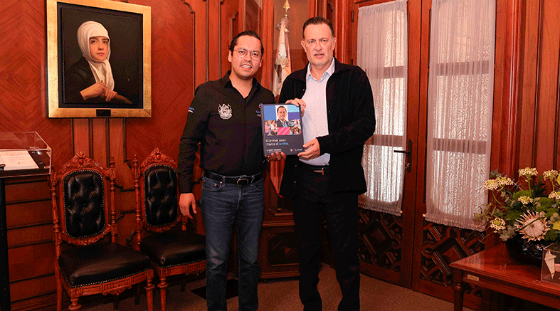 Guerrero presenta su 1er Informe de Resultados a Mauricio Kuri 3 Guerrero presenta