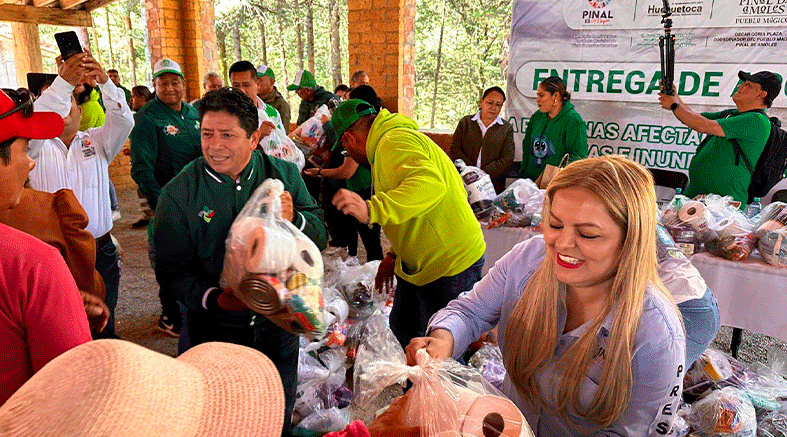 Huehuetoca dona 670 despensas a Pinal de Amoles por contingencia 2 670 despensas
