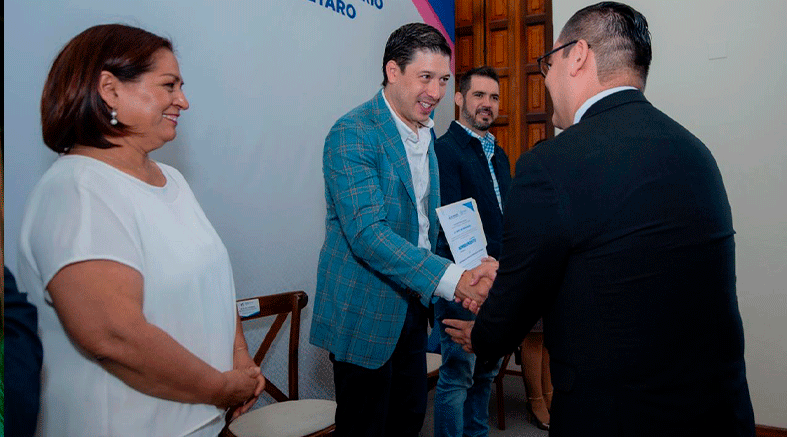 Rodrigo Monsalvo impulsa transparencia con Sistema de Archivos en El Marqués 2 Archivos