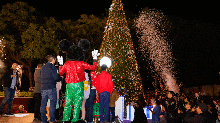 Chepe Guerrero enciende el Árbol de Navidad y envía mensaje de unidad a familias de Corregidora 1 mensaje de