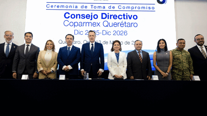 Kuri asiste a toma de compromiso de COPARMEX 1 toma de compromiso