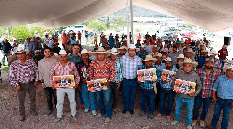 Gaspar Trueba entrega apoyos a 174 Productores 2 174 Productores