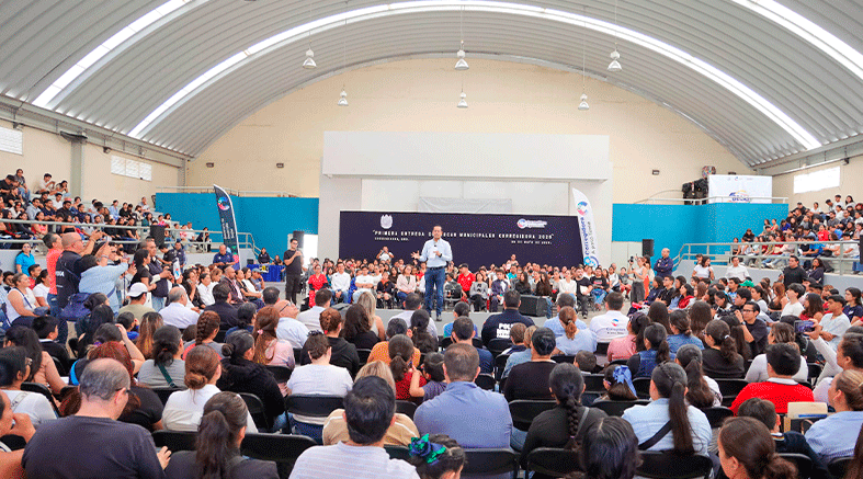Chepe Guerrero entrega más de 9 mil becas escolares 4 9 mil becas