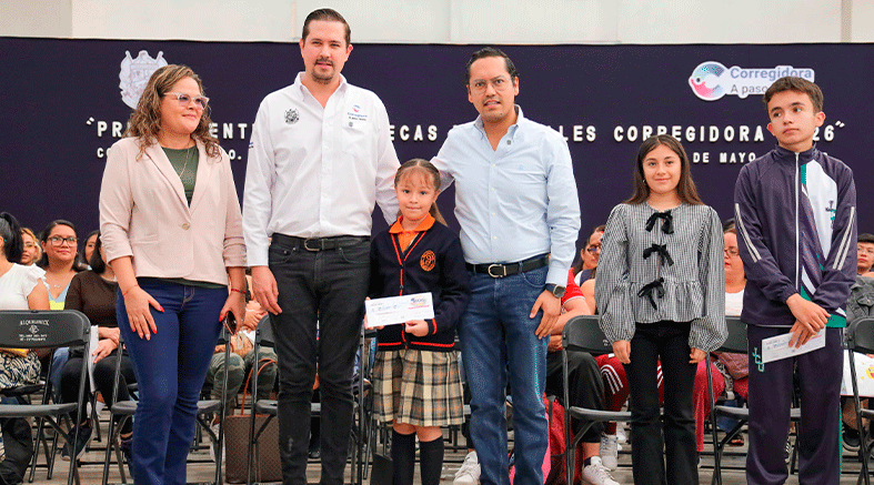 Chepe Guerrero entrega más de 9 mil becas escolares 2 9 mil becas