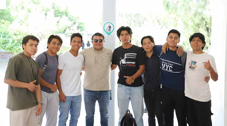 Mtro. Anghellus Medina rinde su 2do informe al frente de Bachilleres UAQ 2 Anghellus