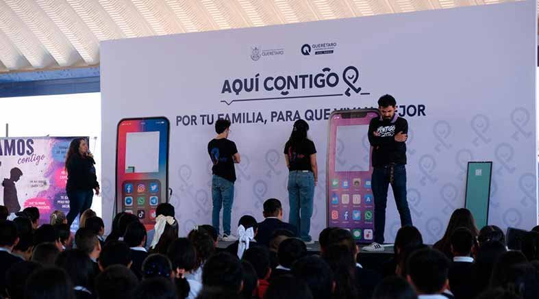 Nava arranca la estrategia "Contigo Por Tu Familia" en El Marqués 2 Nava arranca