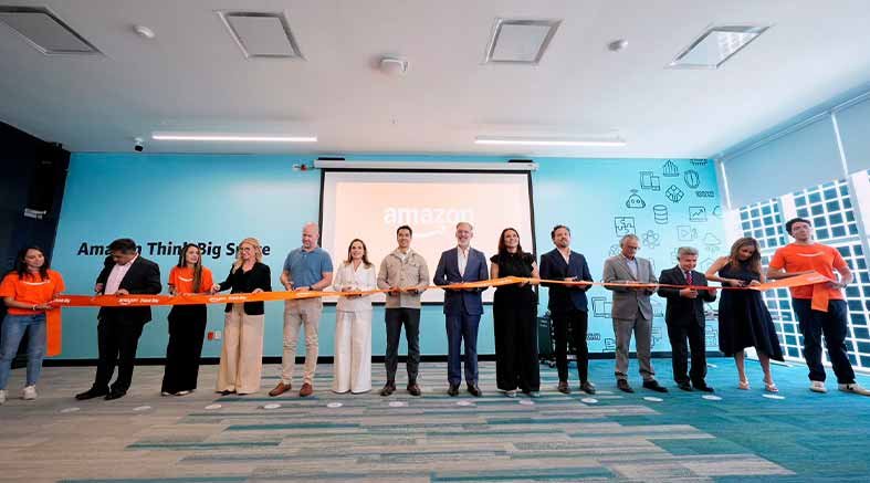 Felifer Macías inaugura "Think Big Space" de Amazon en Querétaro 2 Think Big