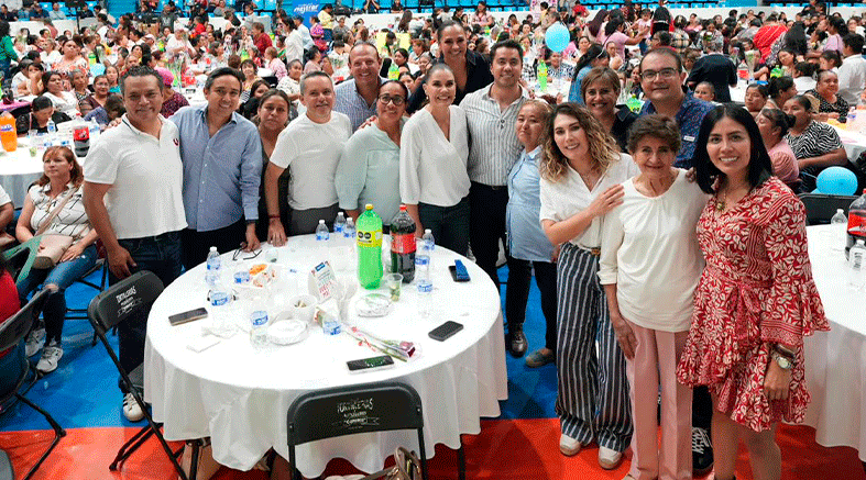 asiste a festejo