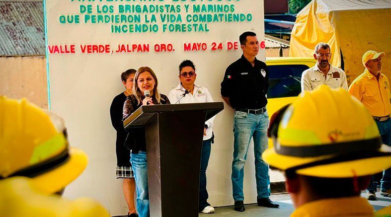 Pinal de Amoles rinde homenaje a brigadistas y marinos caídos 2 marinos caídos