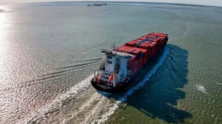 Barcos cargados de petróleo están empezando a salir de Ormuz: Trump 3 Barcos