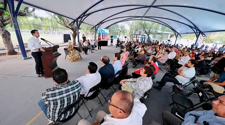 Conmemoran con libro 300 años del Acueducto de Querétaro 4 Conmemoran con