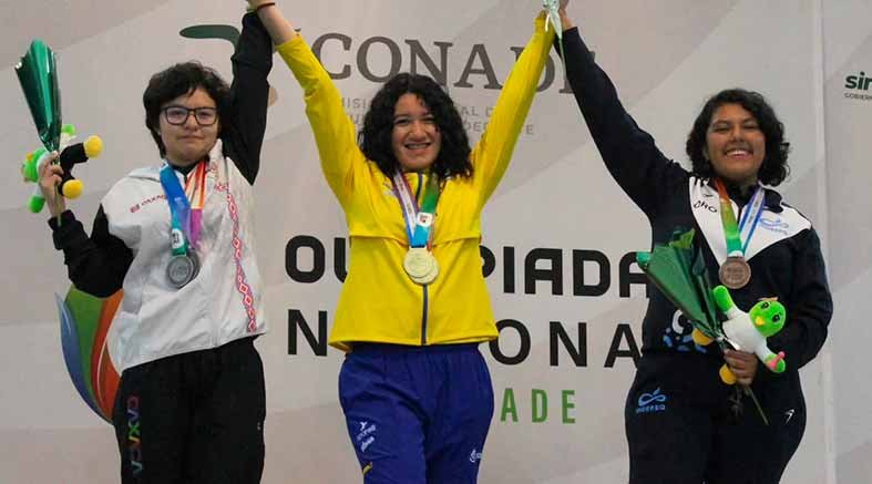 UAQ bronce