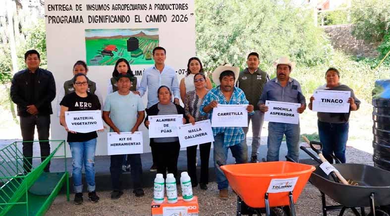 Alejo Sánchez entrega 135 insumos al campo de Tolimán 2 135 insumos