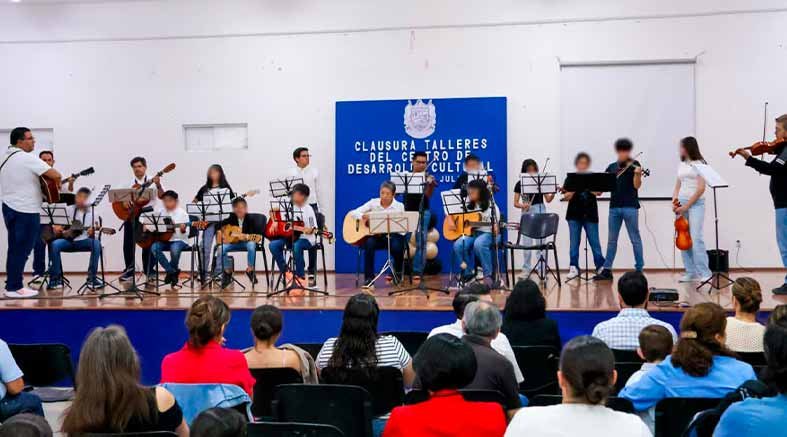 Participan 2 mil personas en talleres en Corregidora 4 2 mil