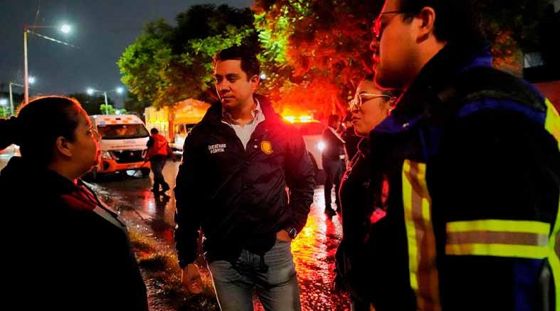 Atención por lluvias en Villas de Santiago 2 Atención por