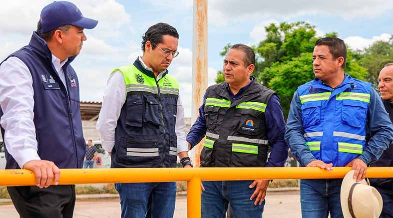 Chepe Guerrero y Eric Gudiño supervisan cárcamo en Puerta Real II 4 cárcamo en