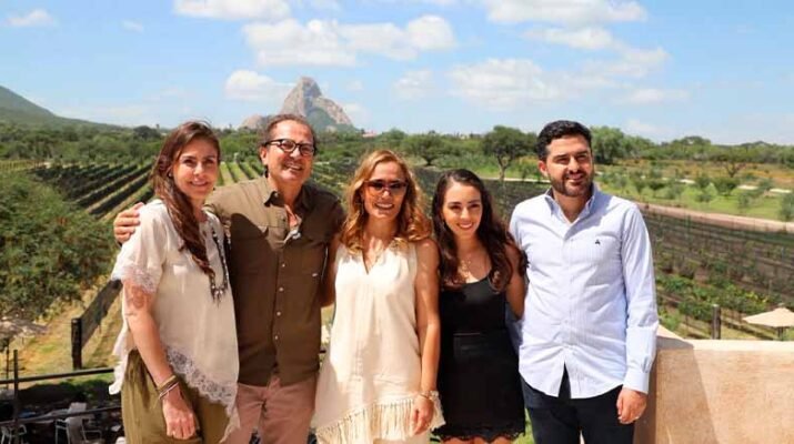 Inauguran Viñedo de Piedra en Ezequiel Montes 1 de Piedra