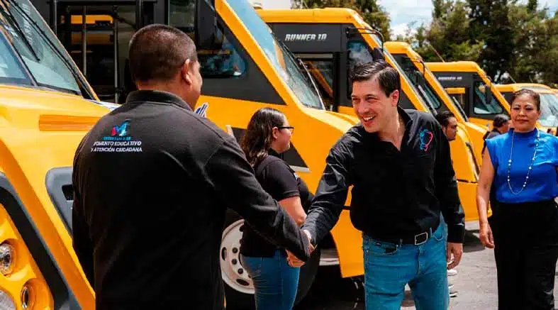 Rodrigo Monsalvo fortalece Transporte Escolar Gratuito en El Marqués 2 fortalece Transporte