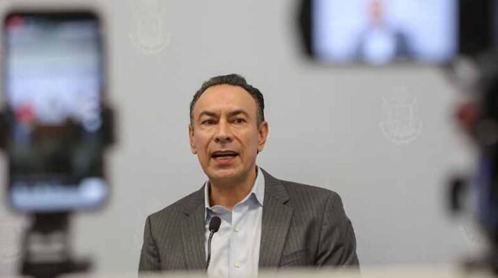 Destaca Arturo Maximiliano ley aprobada sobre educación digital 1 Destaca Arturo