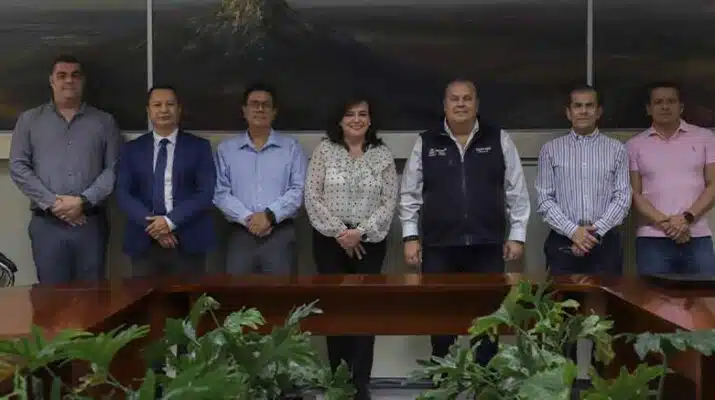 Dialogan UAQ y AMEQ sobre movilidad estudiantil 1 Dialogan-UAQ