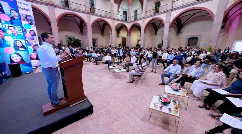 Impulsan talento joven en Querétaro con "Líderes que Inspiran" 2 Líderes que