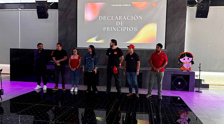 Valeria Flores fortalece la formación política del PT Querétaro 2 PT Querétaro