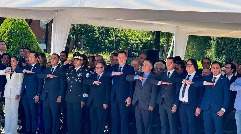 Lupita Ramírez acompaña toma de protesta en la 17/a Zona Militar 3 Zona Militar