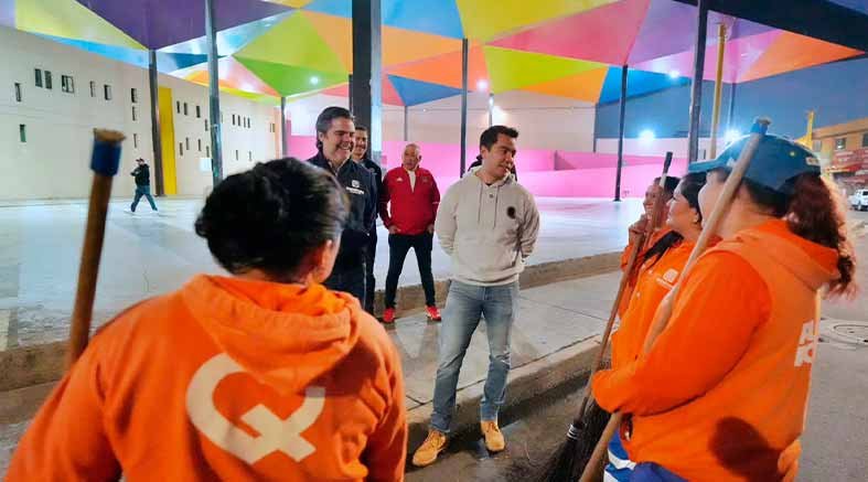 Lleva Felifer Macías internet gratuito a mercados de Querétaro 2 mercados de