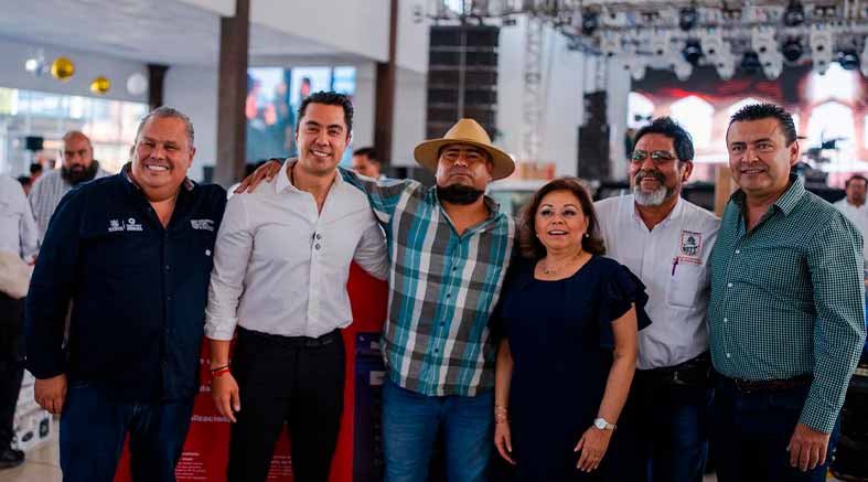Felifer Macías reconoce labor de sindicalizados municipales 2 sindicalizados 1
