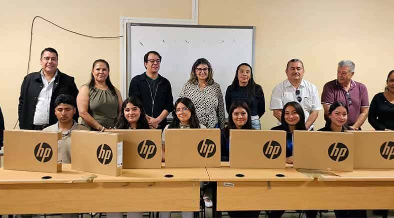 Secundaria Técnica 7 de Colón ya cuenta con aula de medios acondicionada 2 Técnica 7