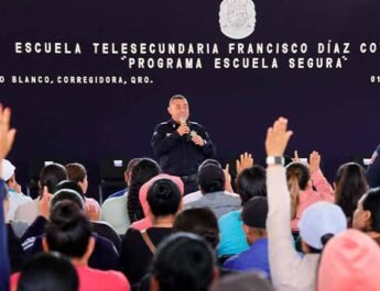 lleva Escuela