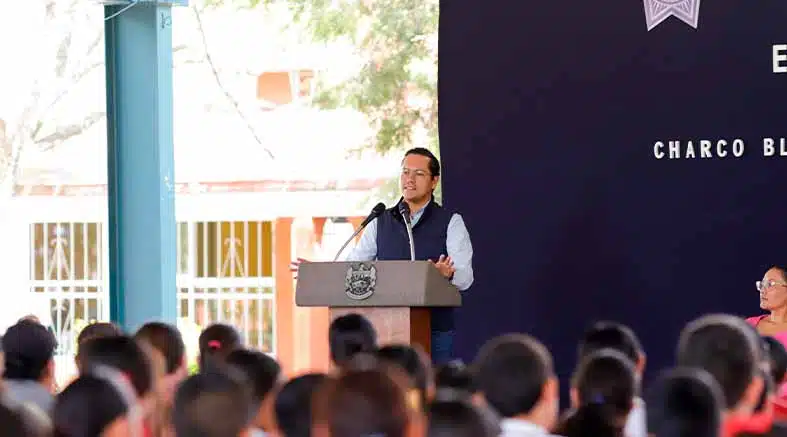 lleva Escuela